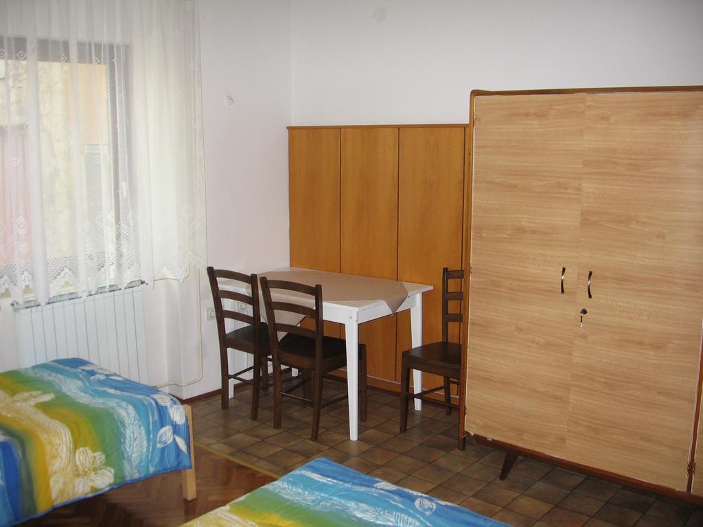 Guest House Roze Ilirska Bistrica Εξωτερικό φωτογραφία